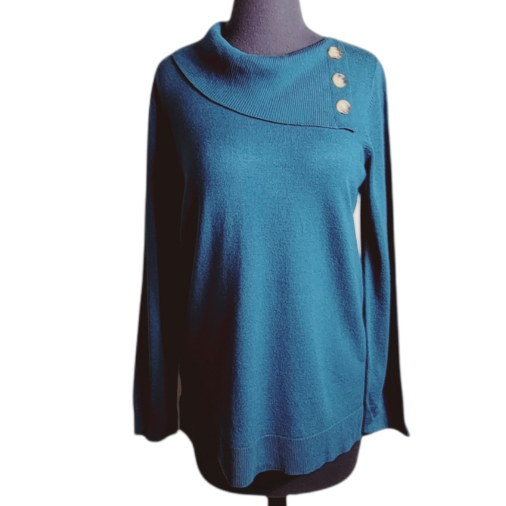Leo & Nicole green button detail foldover collar sweater long sleeve size M/P